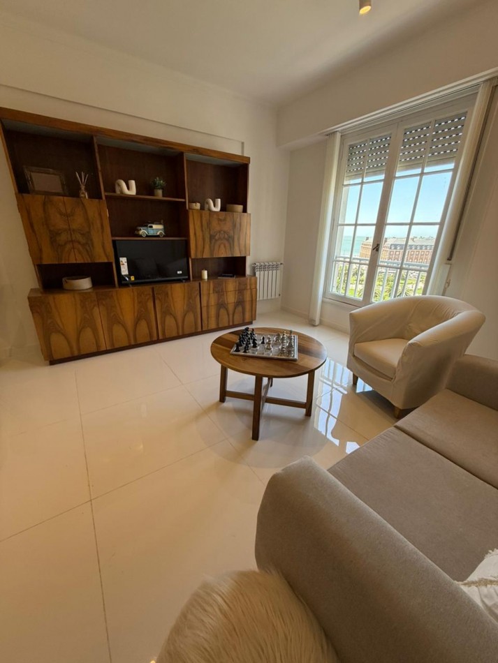 Departamento 2 ambientes con dependencia a la calle vista al mar