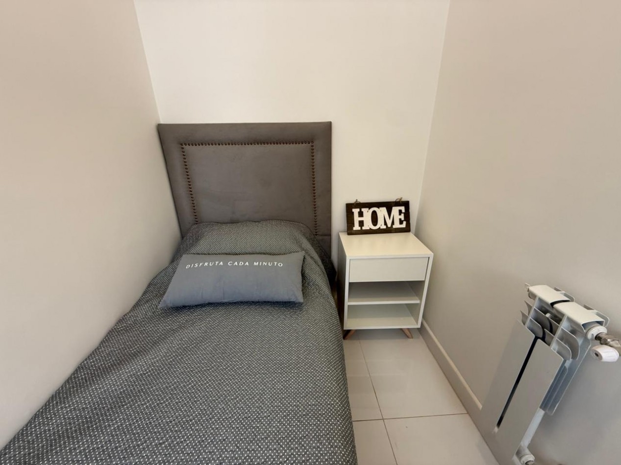 Departamento 2 ambientes con dependencia a la calle vista al mar