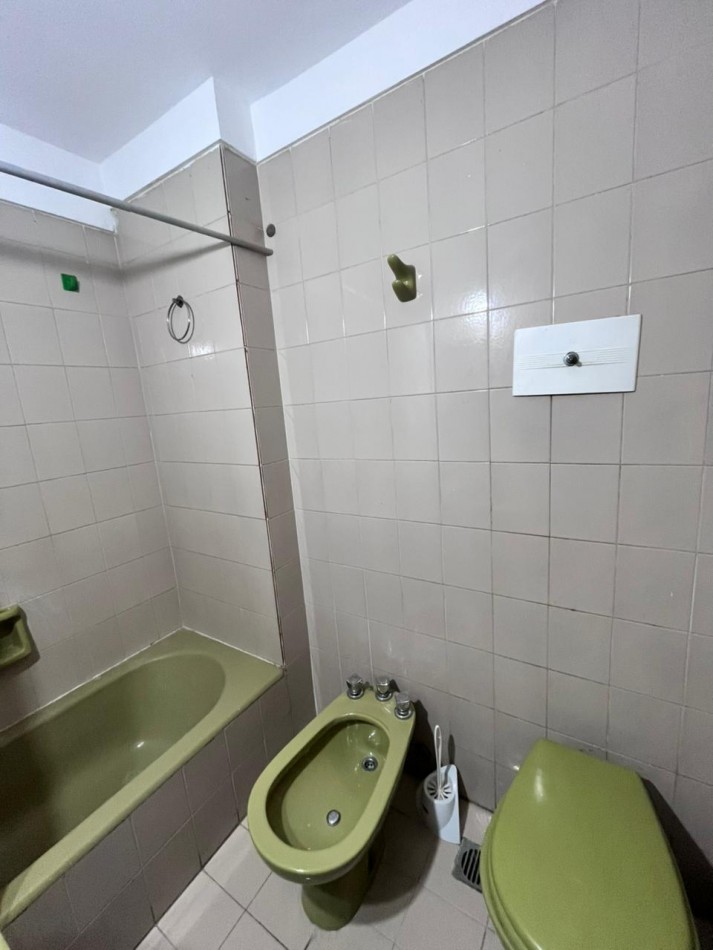 Departamento 2 ambientes lateral en venta mar del plata