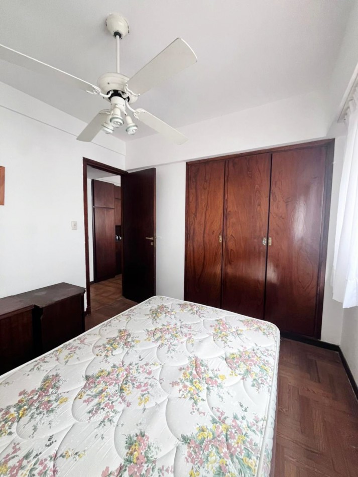 Departamento 2 ambientes lateral en venta mar del plata