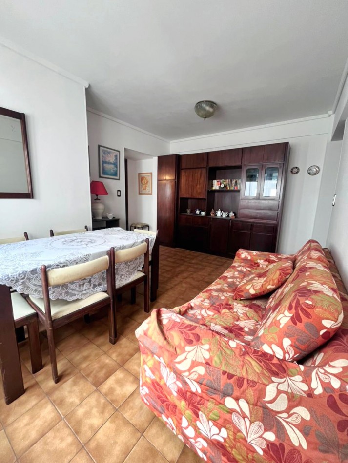 Departamento 2 ambientes lateral en venta mar del plata