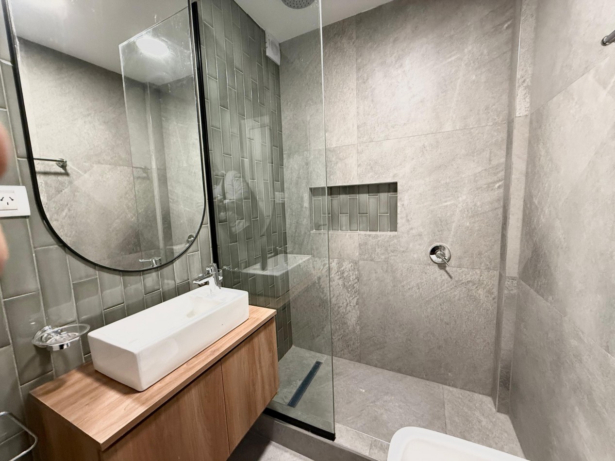 DEPARTAMENTO 3 AMBIENTES A LA CALLE CON BALCON EN VENTA MAR DEL PLATA