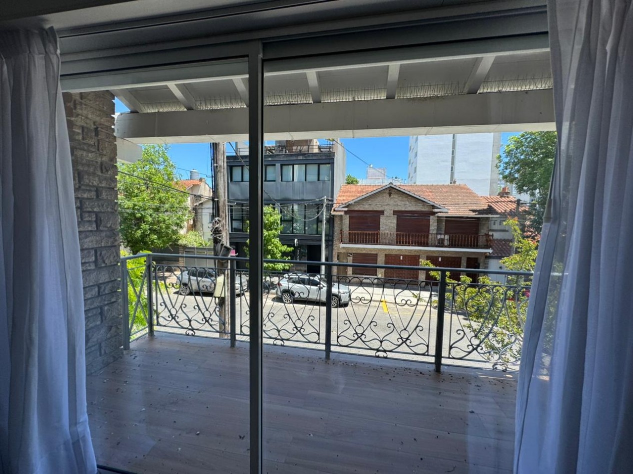 CASA EN PH AL FRENTE 5 AMBIENTES CON GARAGE