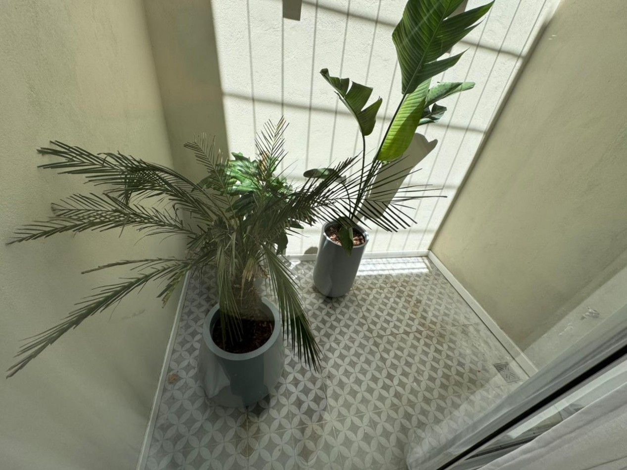 CASA EN PH AL FRENTE 5 AMBIENTES CON GARAGE