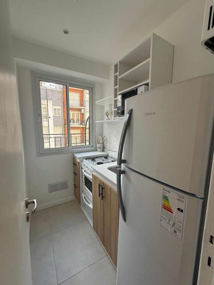 1 ambiente con balcon a la calle en venta centro de mar del plata