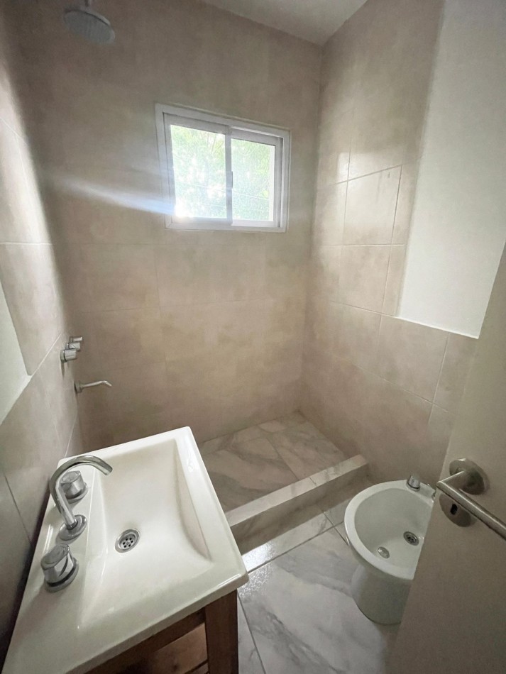 Oportunidad PH 2 ambientes al frente en venta