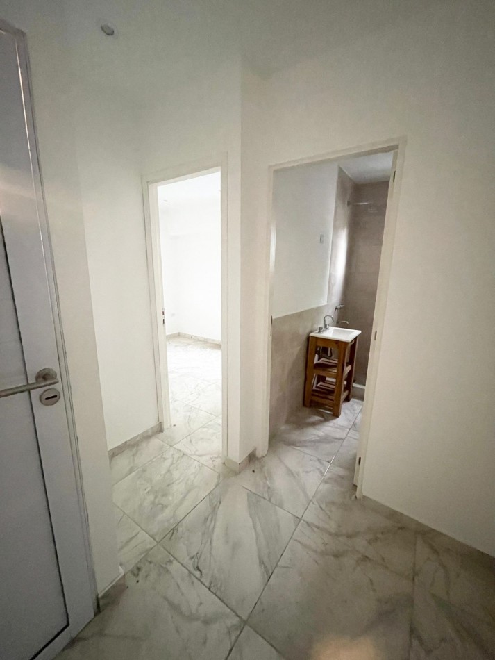 Oportunidad PH 2 ambientes al frente en venta