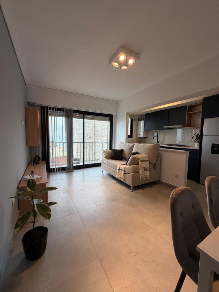 DEPARTAMENTO 2 AMBIENTES CON VISTA AL MAR Y COCHERA DOBLE 