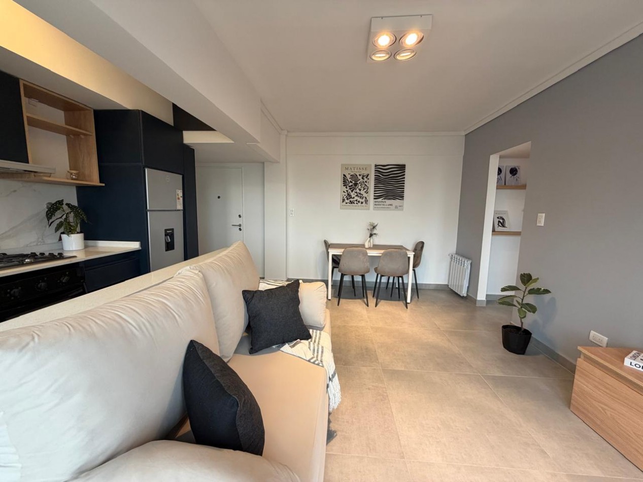 DEPARTAMENTO 2 AMBIENTES CON VISTA AL MAR Y COCHERA DOBLE 