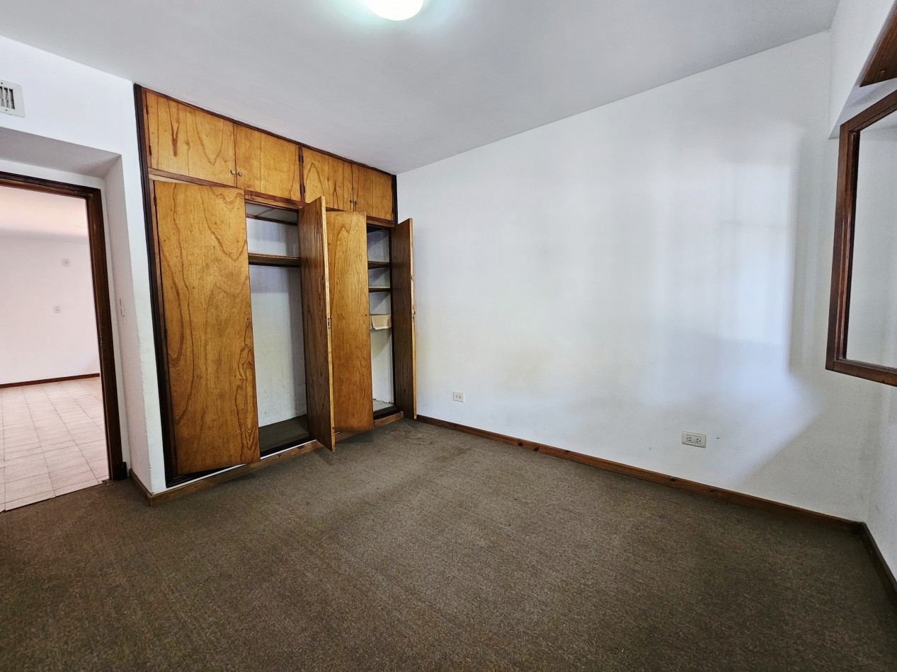 ALQUILER CHALET EN PH 3 AMBIENTES CON ESPACIO DE COCHERA