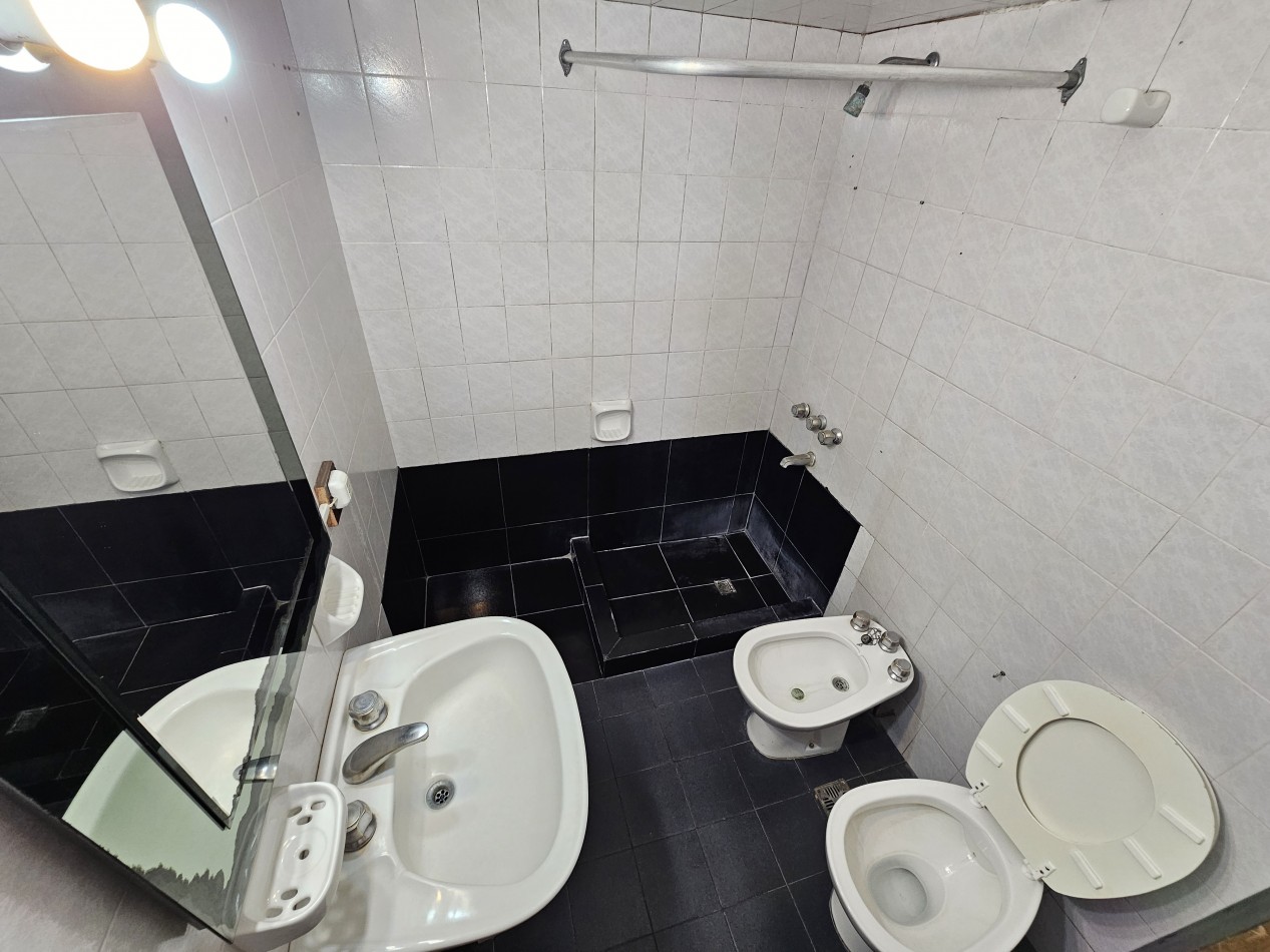 ALQUILER CHALET EN PH 3 AMBIENTES CON ESPACIO DE COCHERA