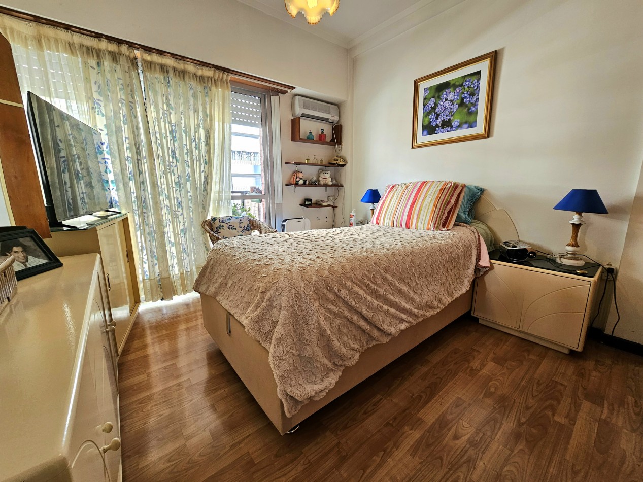 DEPARTAMENTO 2 AMBIENTES CON BALCON A LA CALLE EN VENTA MAR DEL PLATA