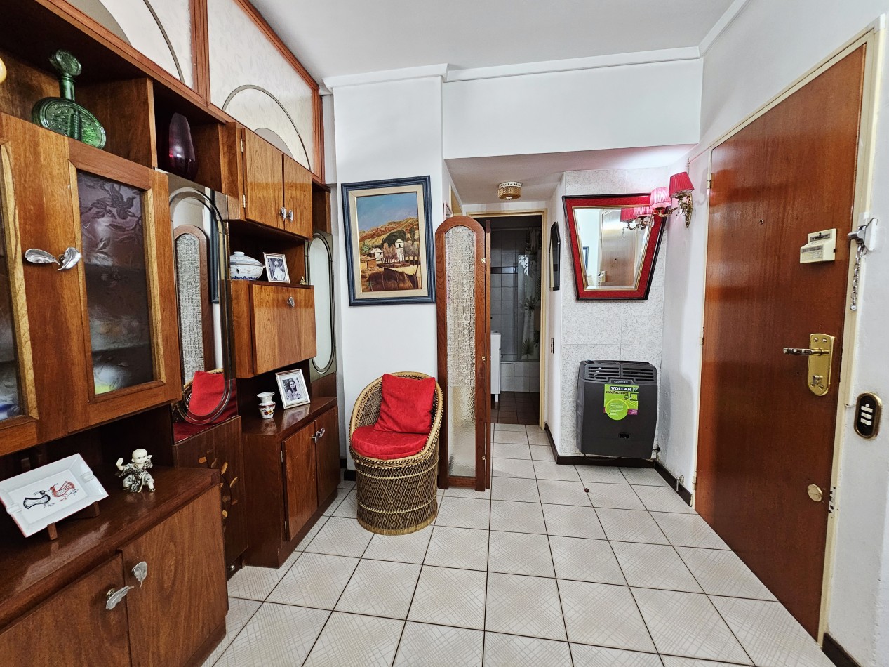 DEPARTAMENTO 2 AMBIENTES CON BALCON A LA CALLE EN VENTA MAR DEL PLATA