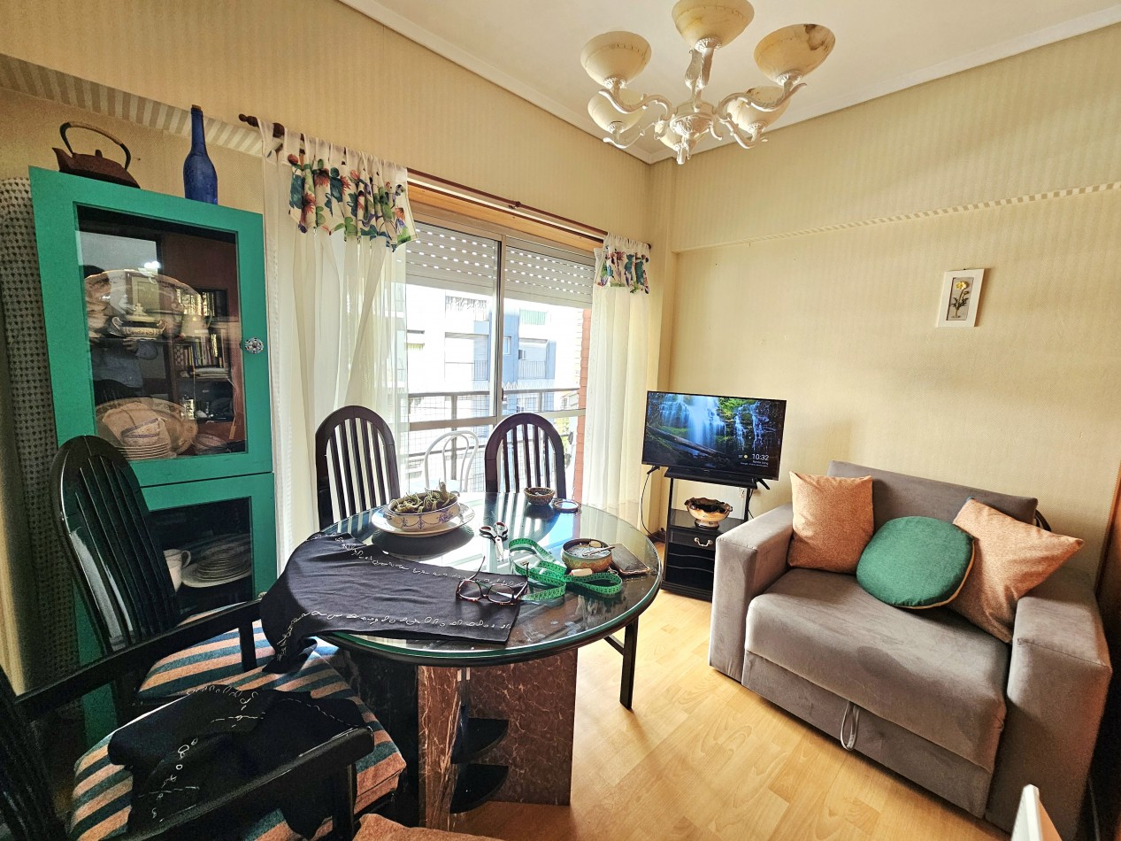 DEPARTAMENTO 2 AMBIENTES CON BALCON A LA CALLE EN VENTA MAR DEL PLATA