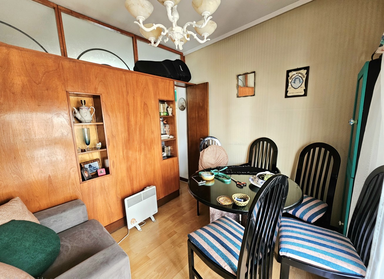 DEPARTAMENTO 2 AMBIENTES CON BALCON A LA CALLE EN VENTA MAR DEL PLATA