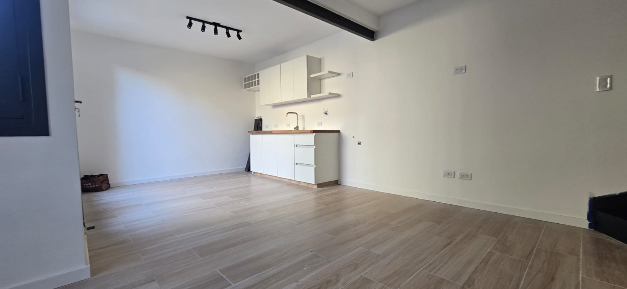 PH 3 ambientes reciclado con terraza propia en venta