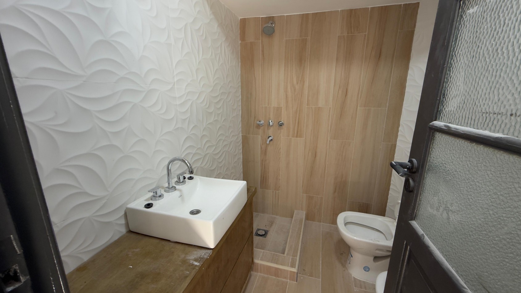 PH 3 ambientes reciclado con terraza propia en venta