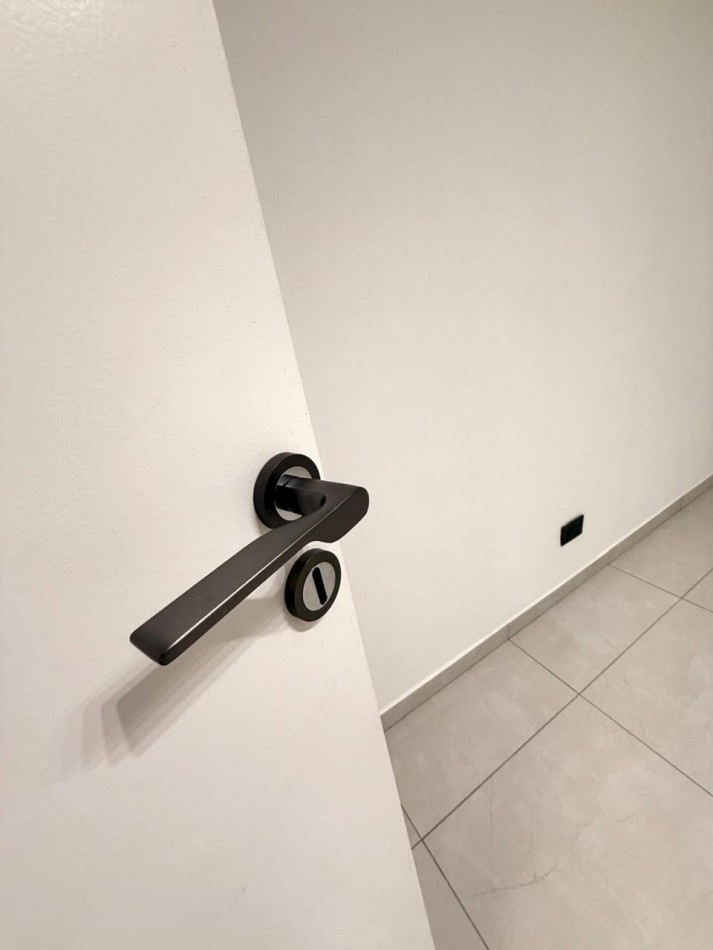 DEPARTAMENTO 2 AMBIENTES RECICLADO A NUEVO FRENTE A PLAZA MITRE