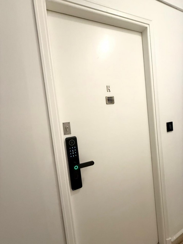 DEPARTAMENTO 2 AMBIENTES RECICLADO A NUEVO FRENTE A PLAZA MITRE