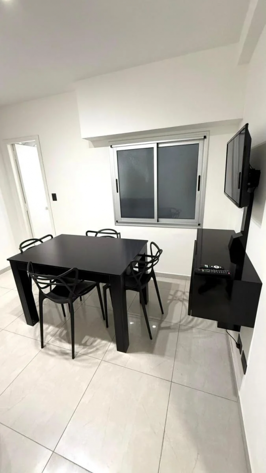 DEPARTAMENTO 2 AMBIENTES RECICLADO A NUEVO FRENTE A PLAZA MITRE