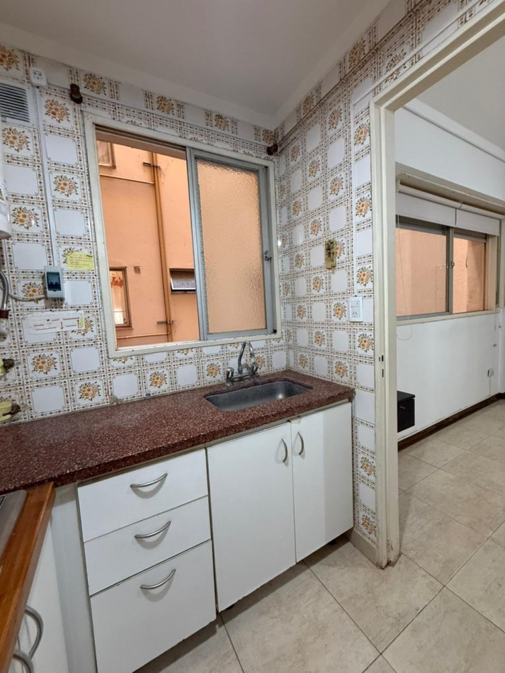 DEPARTAMENTO 1 AMBIENTE A METROS DE PLAZA COLON