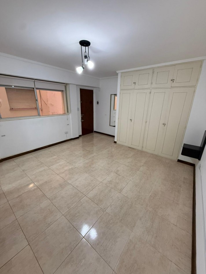 DEPARTAMENTO 1 AMBIENTE A METROS DE PLAZA COLON