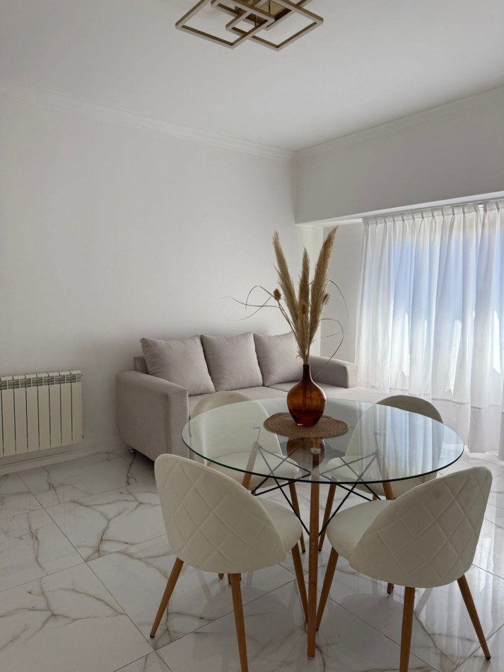 Departamento 3 ambientes + escritorio al frente en venta