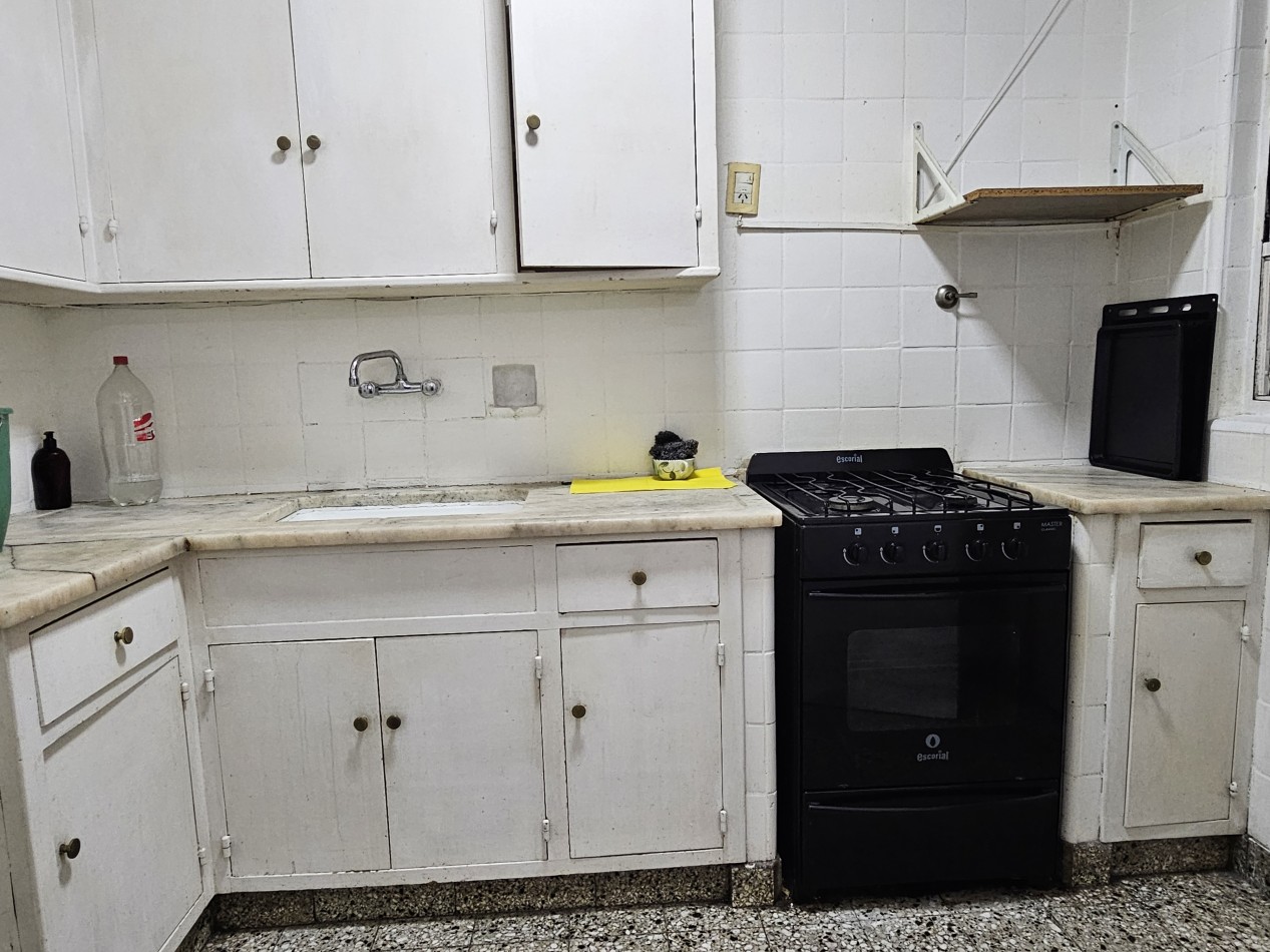 DEPARTAMENTO 3 AMBIENTES CON DEPENDENCIA Y BALCON A LA CALLE ALQUILER 24 MESES