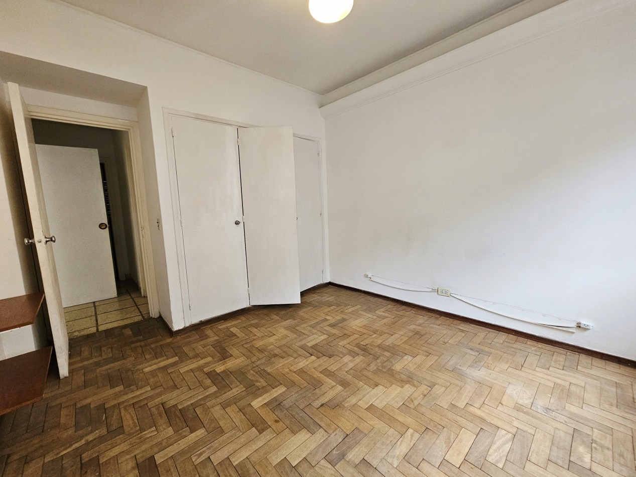 DEPARTAMENTO 3 AMBIENTES CON DEPENDENCIA Y BALCON A LA CALLE ALQUILER 24 MESES