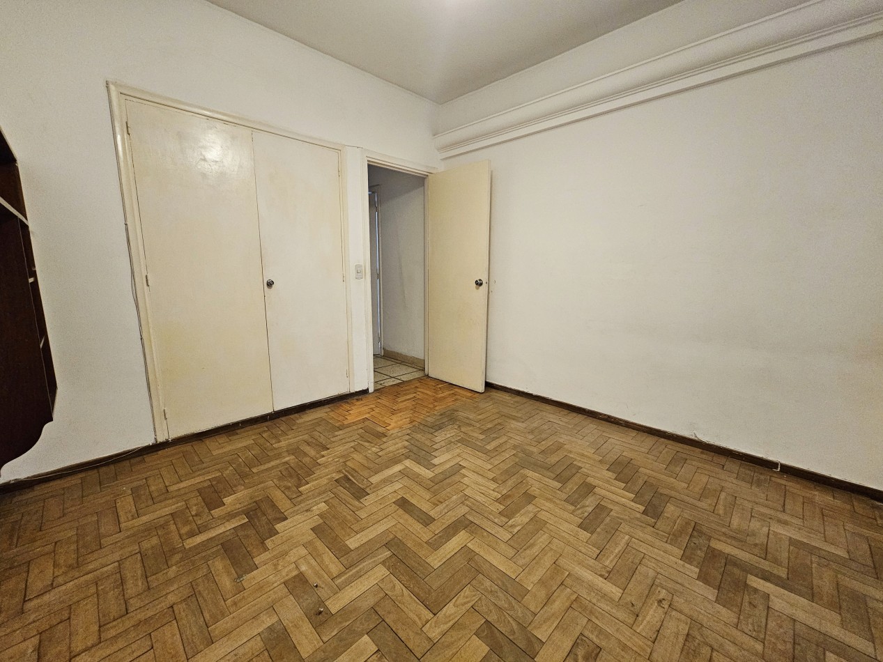 DEPARTAMENTO 3 AMBIENTES CON DEPENDENCIA Y BALCON A LA CALLE ALQUILER 24 MESES