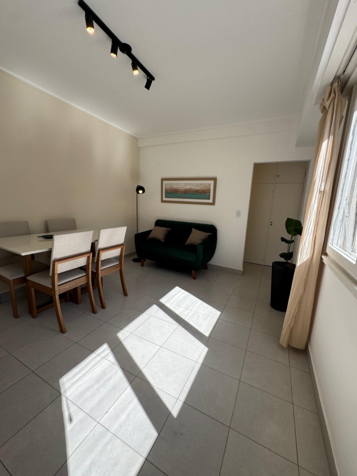 Departamento 2 ambientes con cochera en venta centro mar del plata