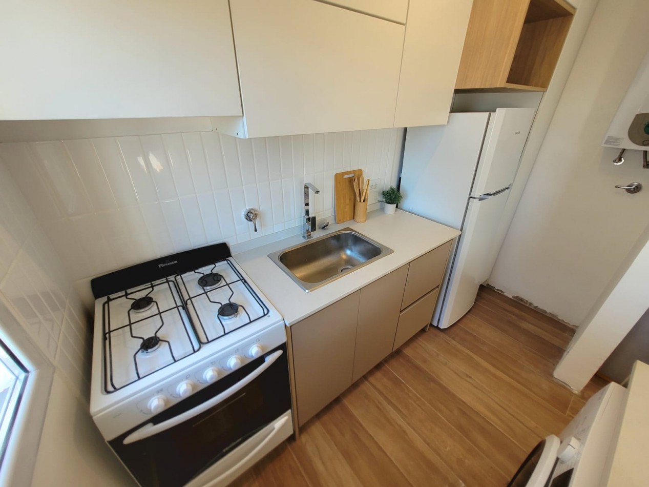 Departamento de 2 Ambientes totalmente reciclado con cochera