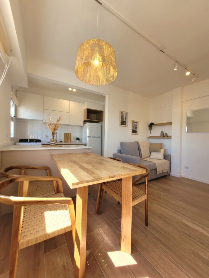 Departamento de 2 Ambientes totalmente reciclado con cochera