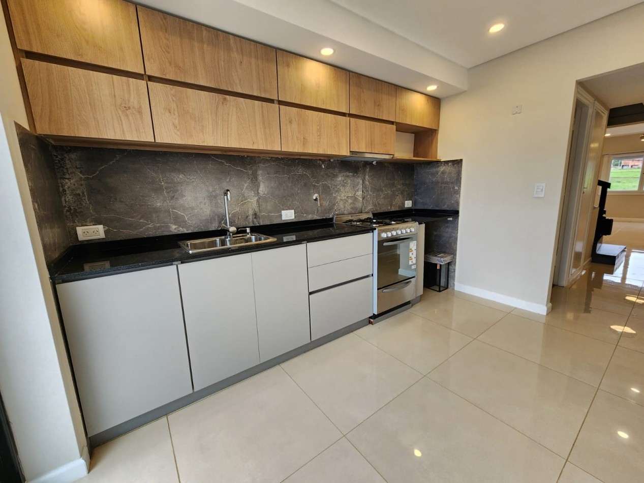 Duplex 3 ambientes con cochera en venta zona Chauvin