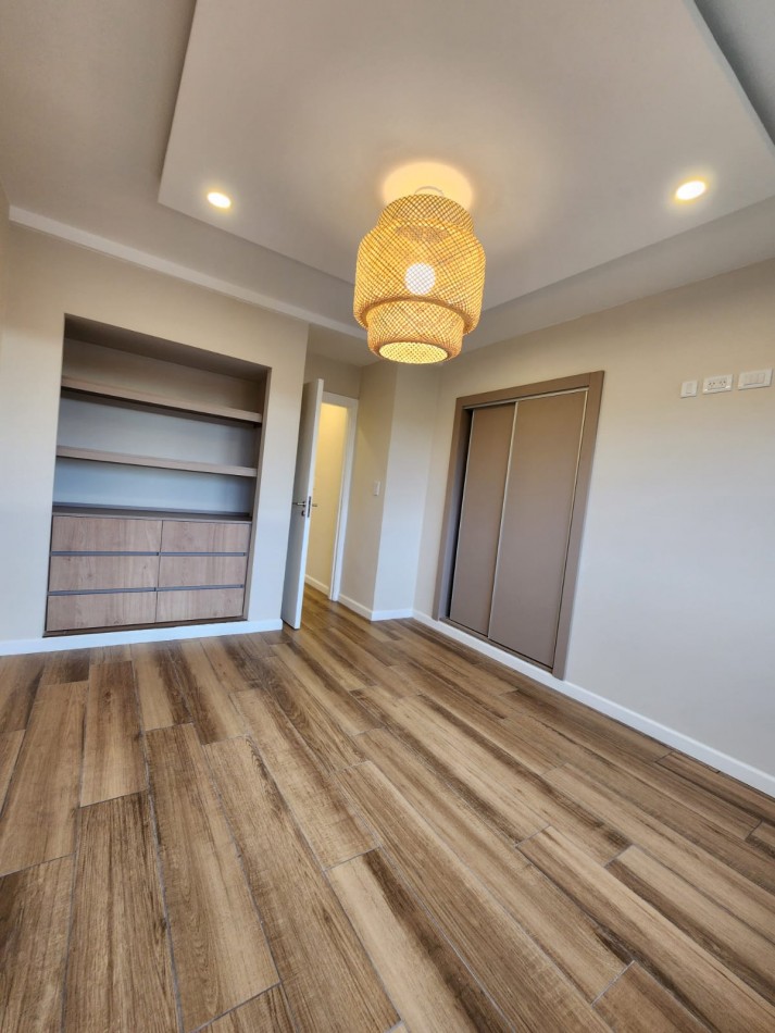 Duplex 3 ambientes con cochera en venta zona Chauvin