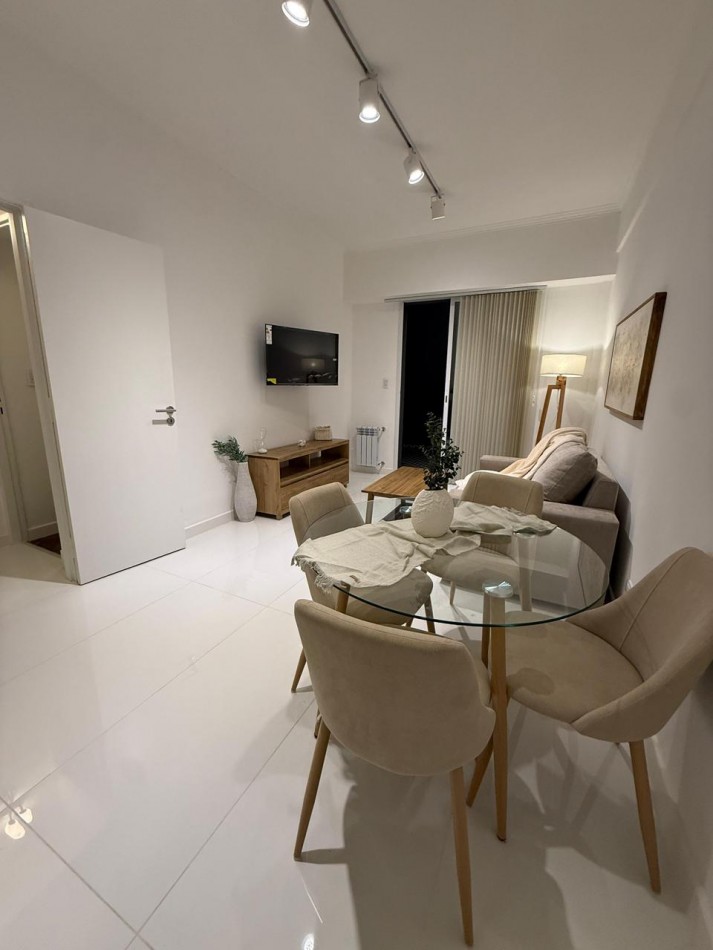 Departamento 3 ambientes con dos patios propios en venta