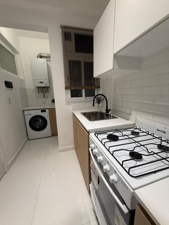 Departamento 3 ambientes con dos patios propios en venta