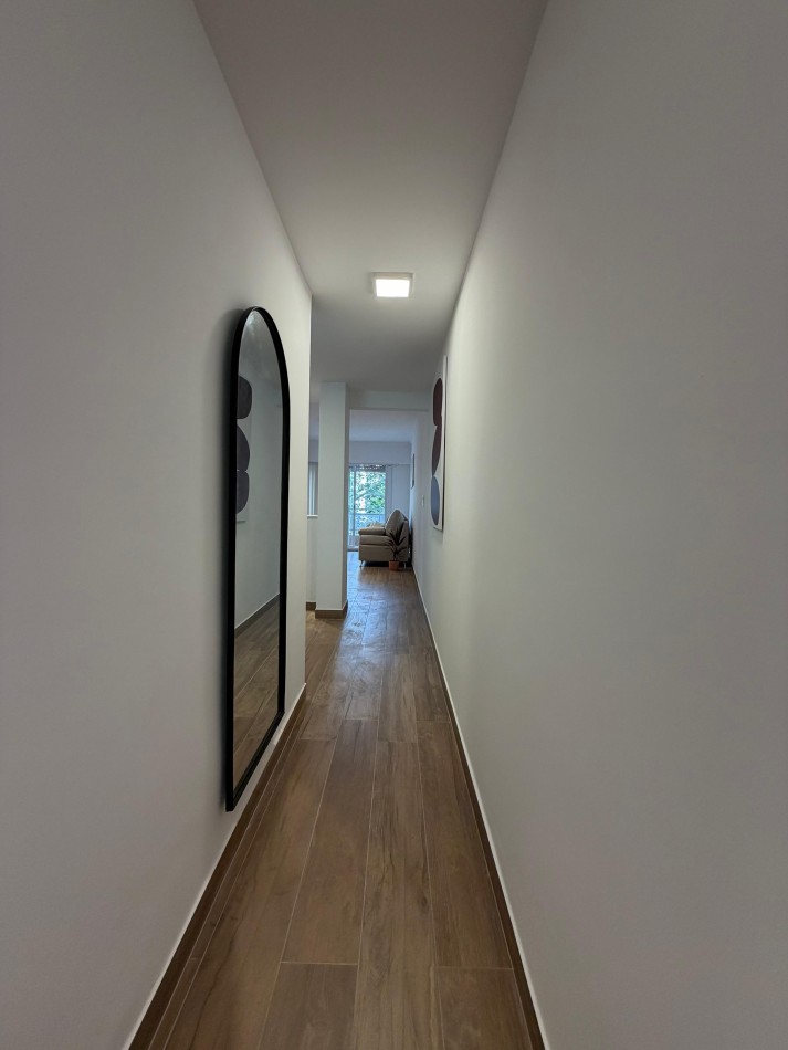 DEPARTAMENTO 2 AMBIENTES  A LA CALLE  CON BALCON 