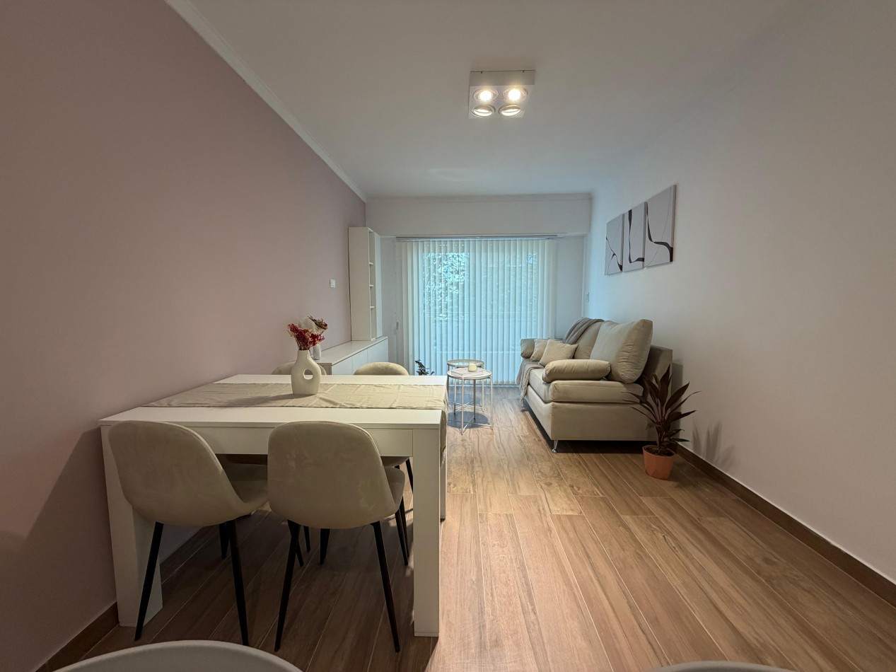 DEPARTAMENTO 2 AMBIENTES  A LA CALLE  CON BALCON 