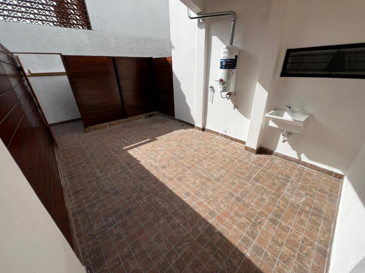 PH 1 AMBIENTE EN VENTA CON PATIO