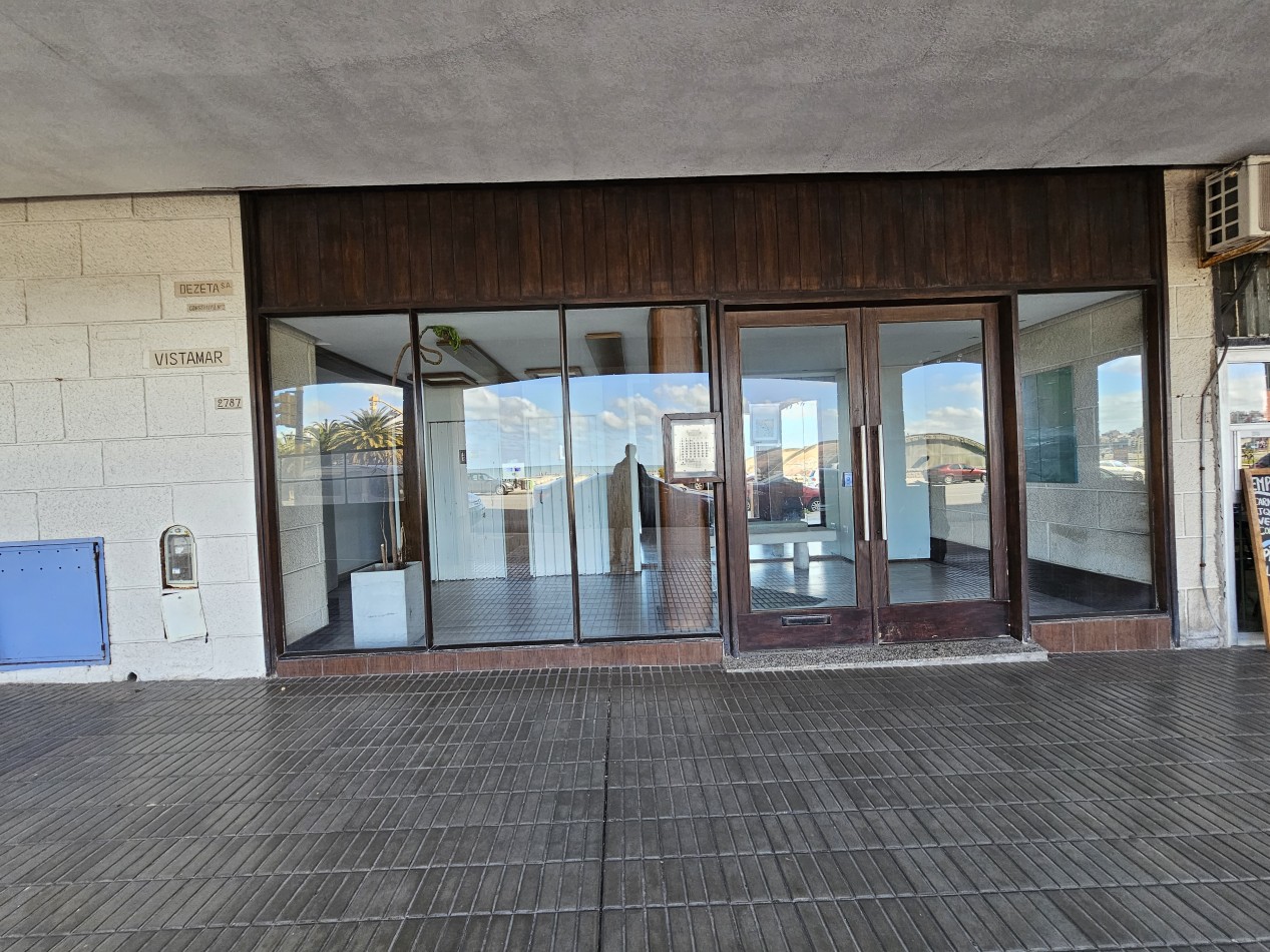 DEPARTAMENTO 2 AMBIENTES CON PATIO FRENTE AL MAR