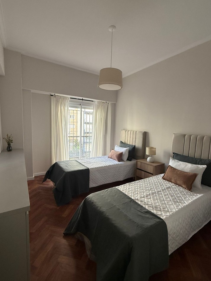 Departamento 3 ambientes a 1 cuadra del mar en venta