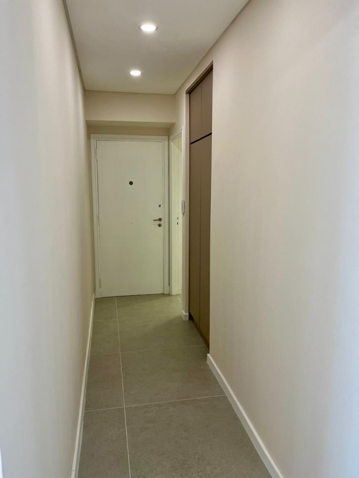 Departamento 3 ambientes con Balcon y dependencia en venta