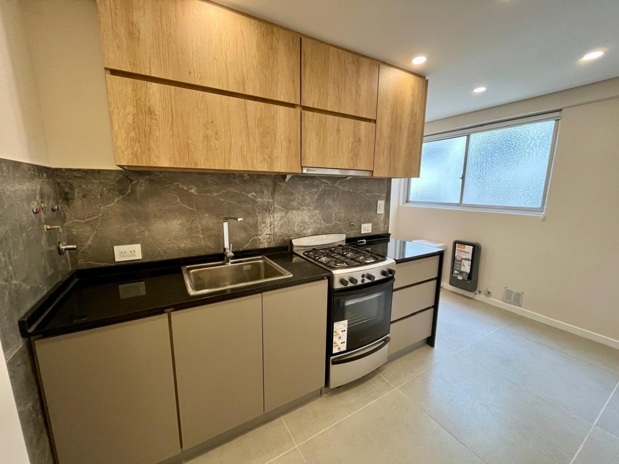 Departamento 3 ambientes con Balcon y dependencia en venta