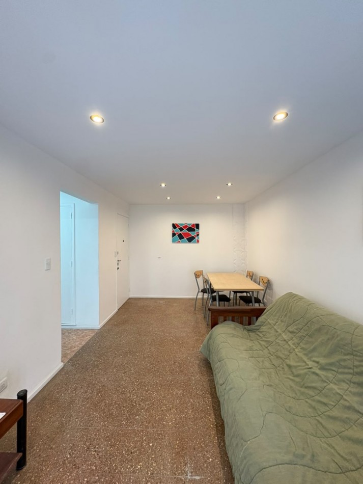 DEPARTAMENTO DE 2 AMBIENTES CON BALCON AL FRENTE