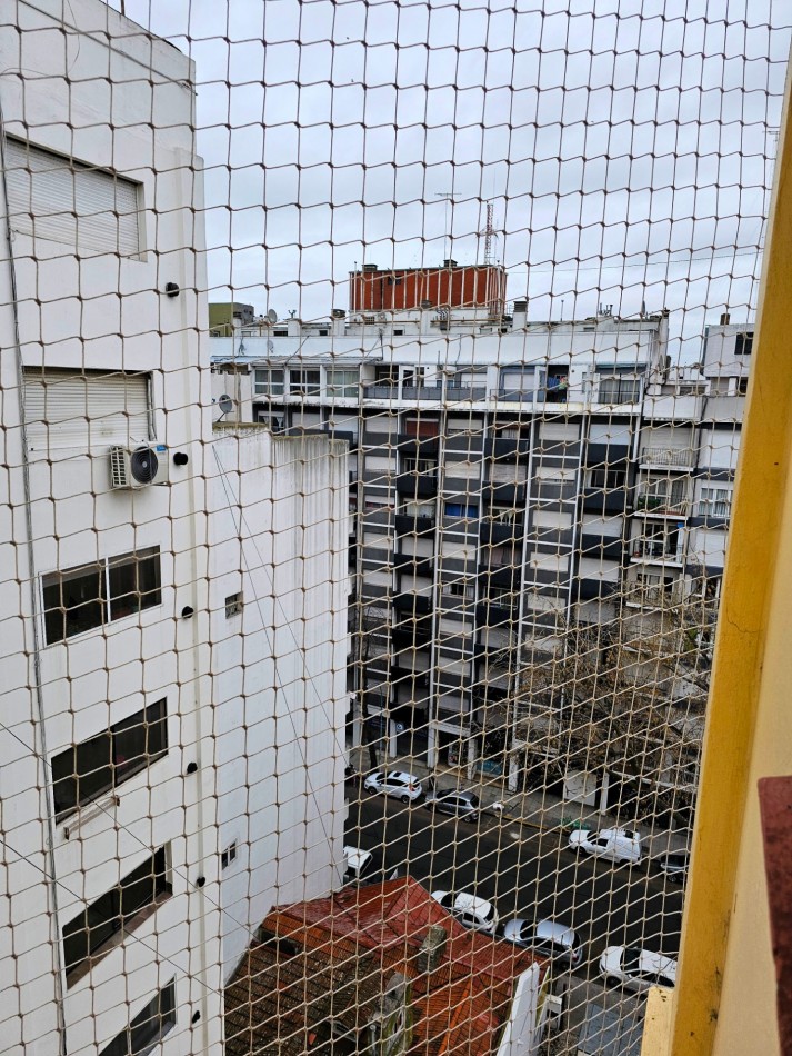 DEPARTAMENTO 2 AMBIENTES CON COCHERA EN VENTA