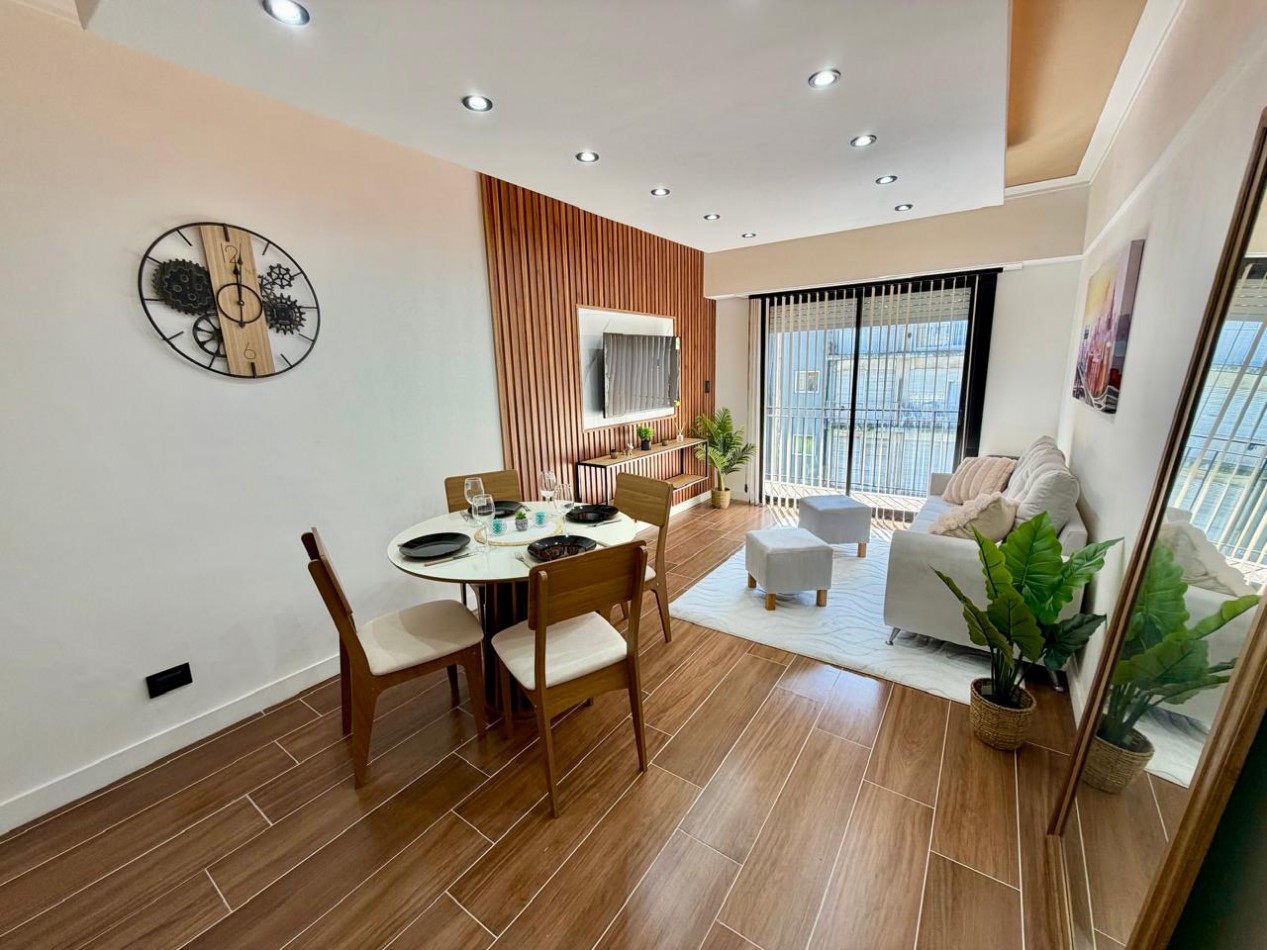 DEPARTAMENTO 2 AMBIENTES A LA CALLE CON BALCON SALIENTE