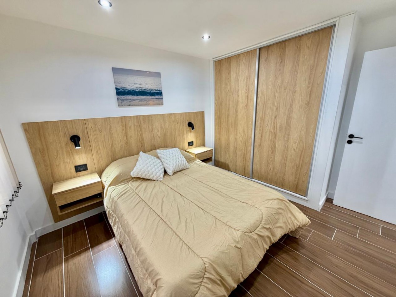 DEPARTAMENTO 2 AMBIENTES A LA CALLE CON BALCON SALIENTE
