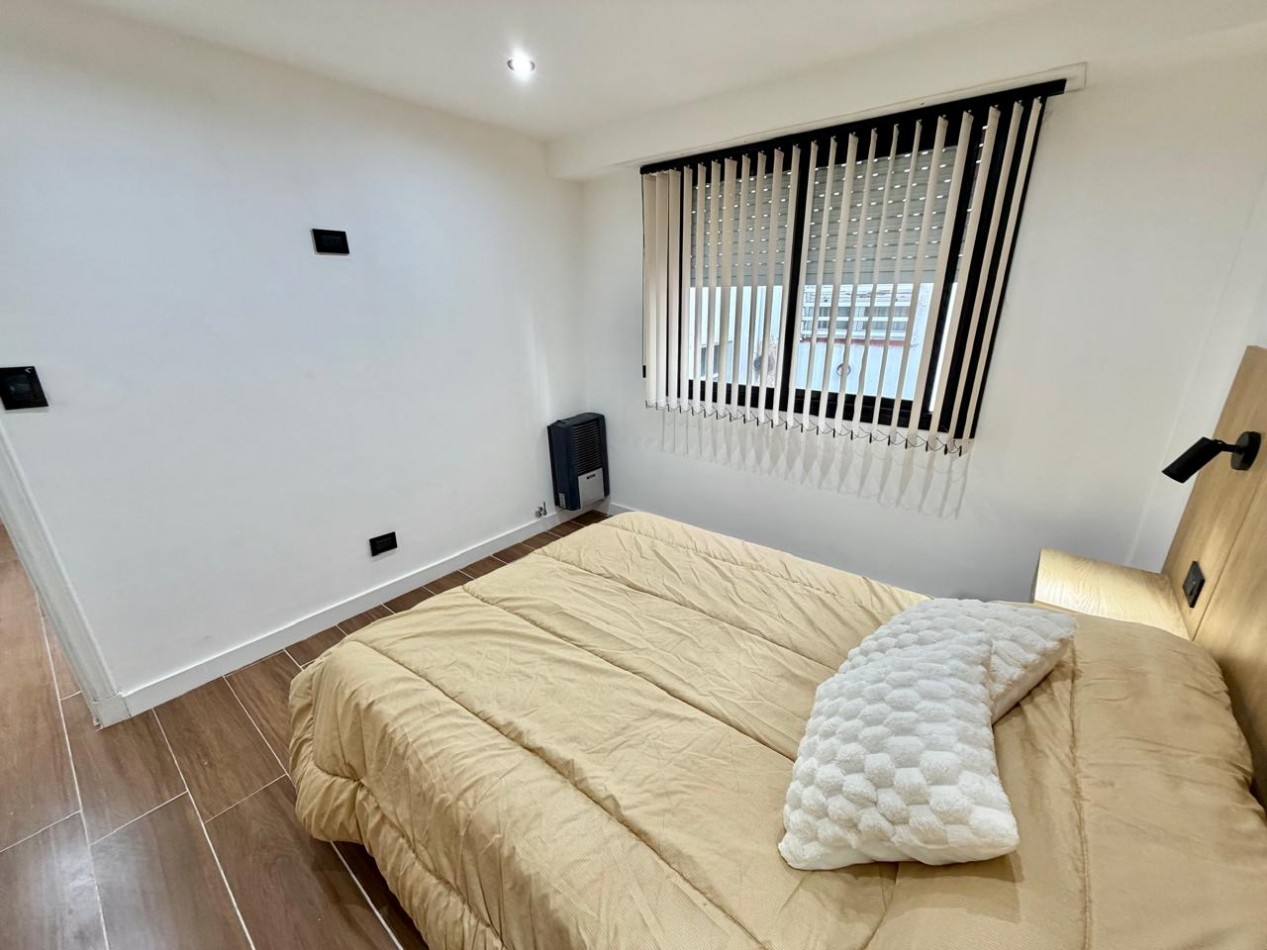 DEPARTAMENTO 2 AMBIENTES A LA CALLE CON BALCON SALIENTE