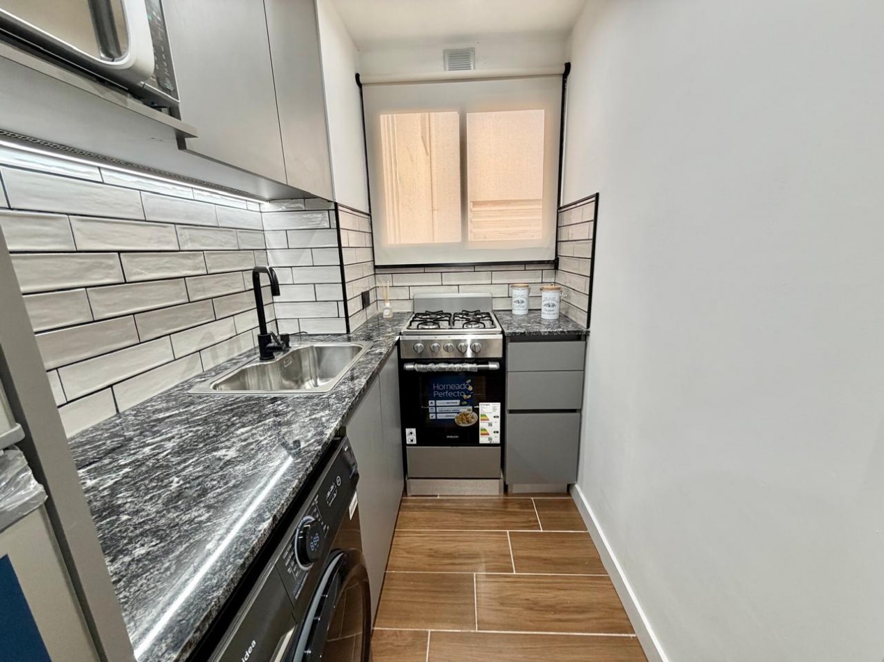 DEPARTAMENTO 2 AMBIENTES A LA CALLE CON BALCON SALIENTE